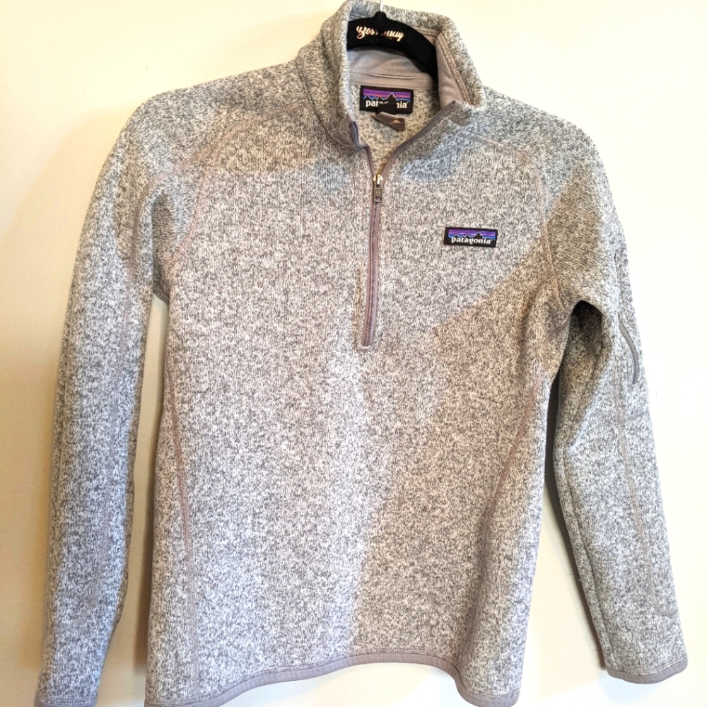 Patagonia Women’s Heather Gray Quarter-Zip Sweater